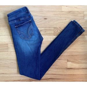 Hollister Medium Wash Skinny Jeans 👖